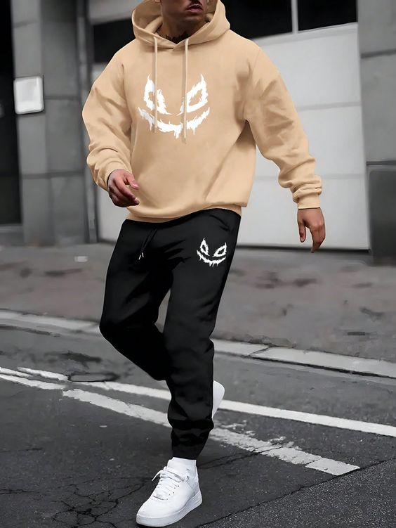 MEN GRAPHIC PRINT TRACKSUIT
