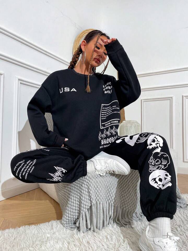 BLACK SWEATSHIRT PRINTED TRACKSUIT
