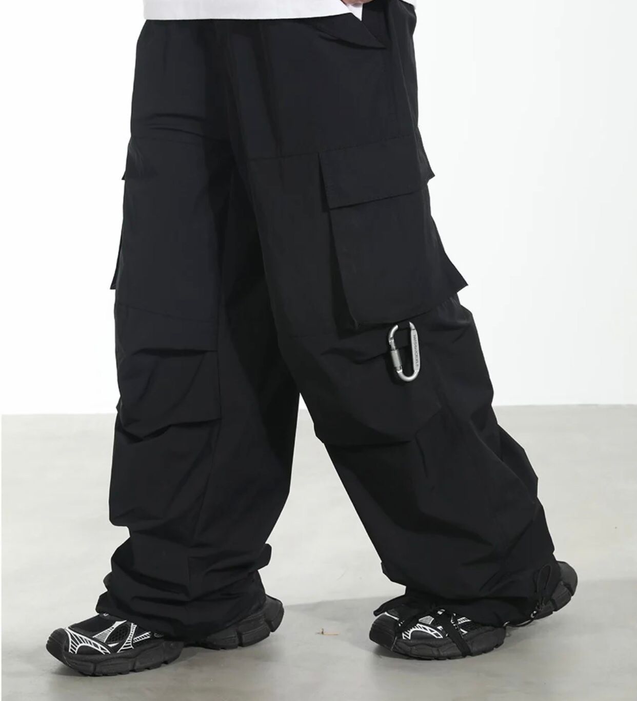 Loose Fit Men Cargo Trouser